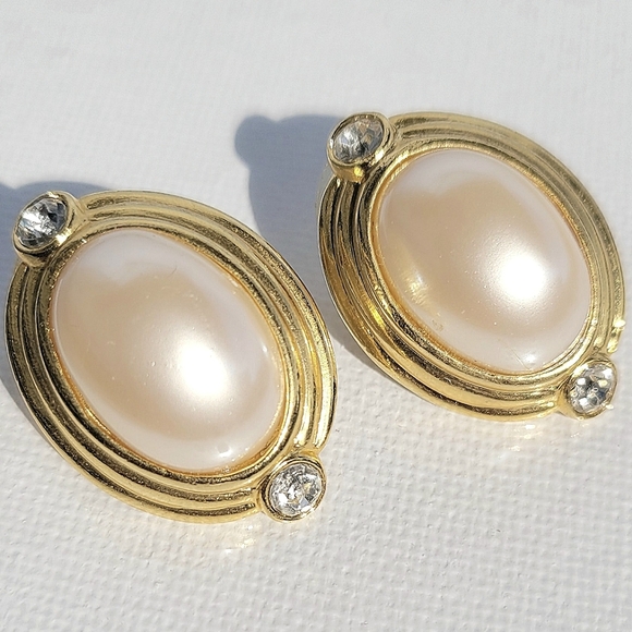 💞💗 Vintage Gold Tone Faux Pearl Rhinestone Tip Statement Earrings - Picture 3 of 8